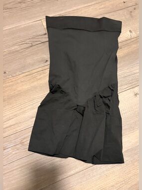 SKIMS Kim Kardashian sheer seamless mid thigh shorts XL new with tags
